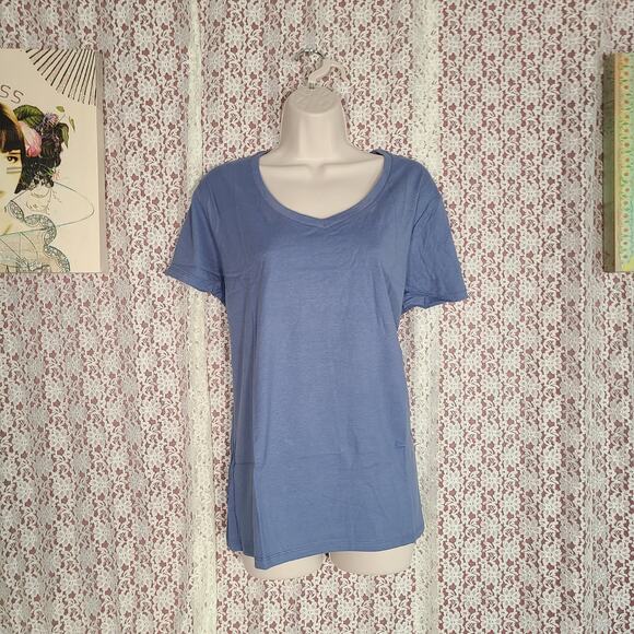 NWOT Hanes light blue v neck t-shirt size Xl - Picture 1 of 7